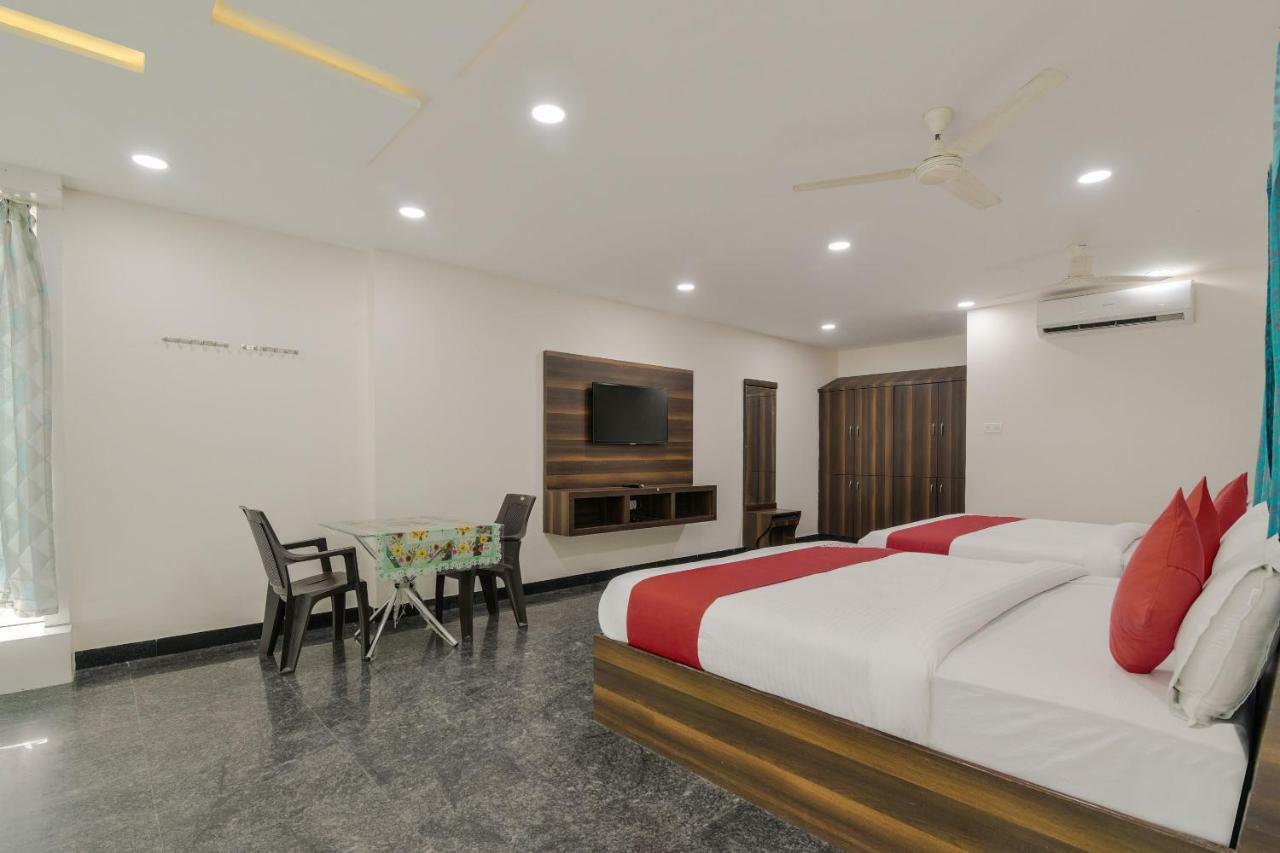Neema Residency Hotel Anantapur Esterno foto