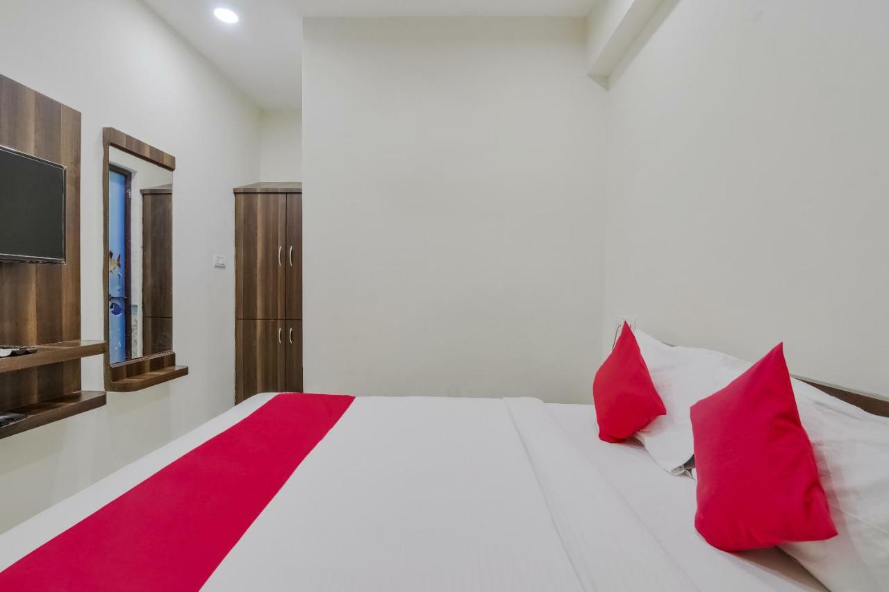 Neema Residency Hotel Anantapur Esterno foto