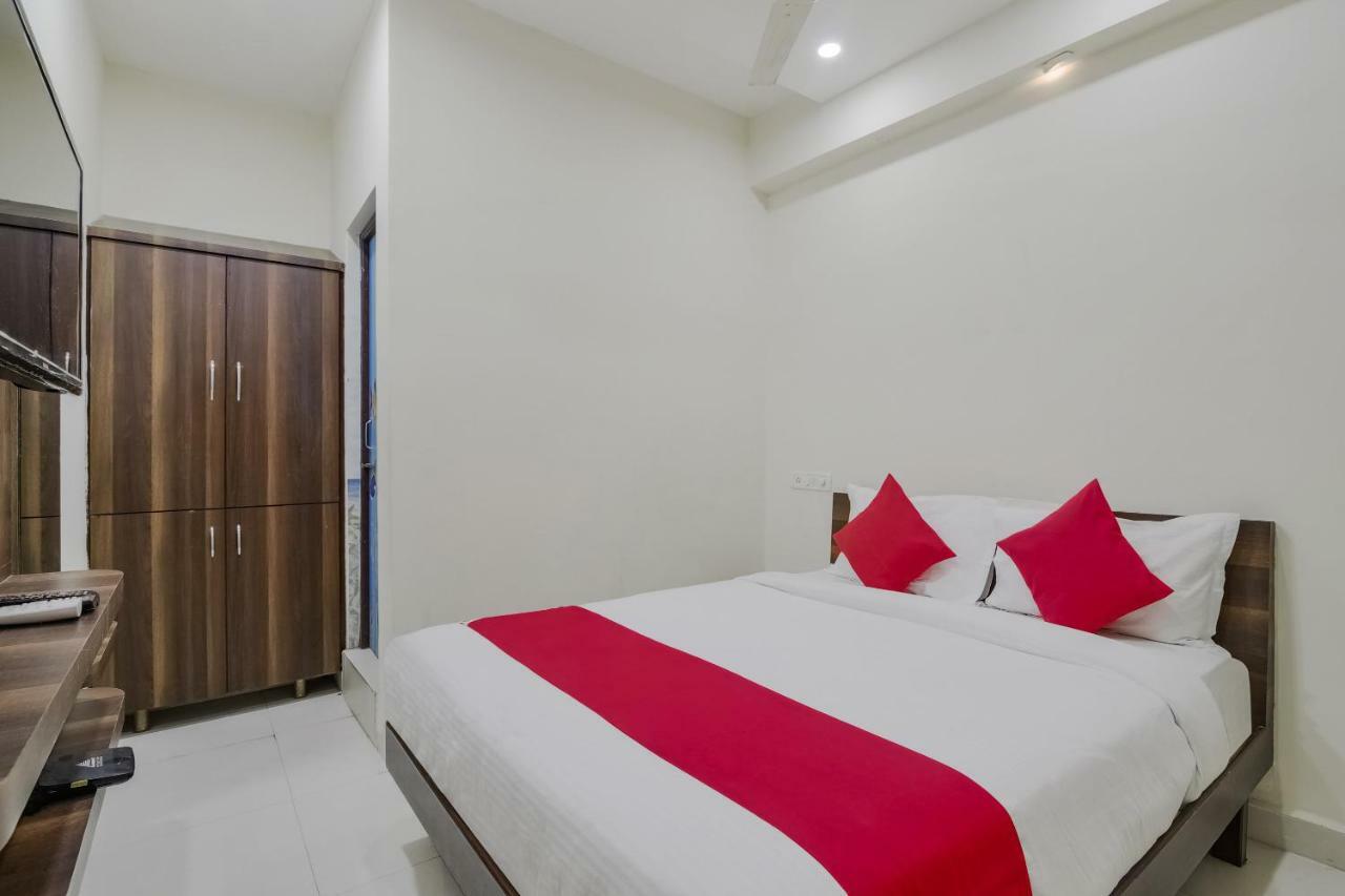 Neema Residency Hotel Anantapur Esterno foto