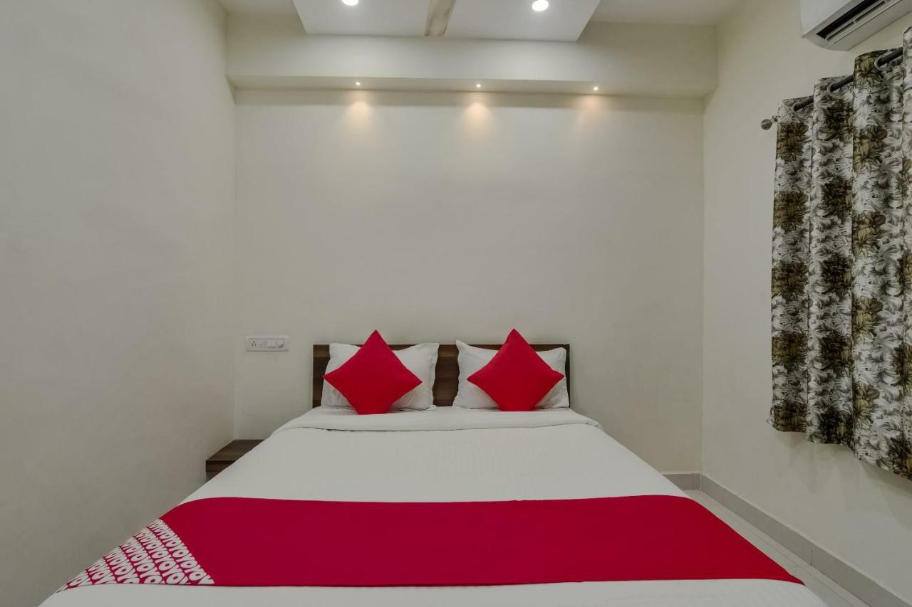 Neema Residency Hotel Anantapur Esterno foto